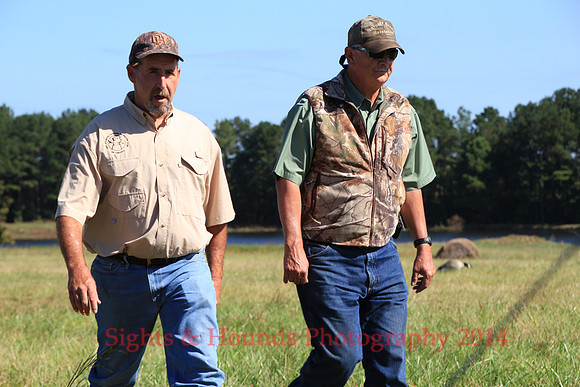 JUDGES: BRAD SLAYBAUGH (L), BUDDY JOHNSON (R)